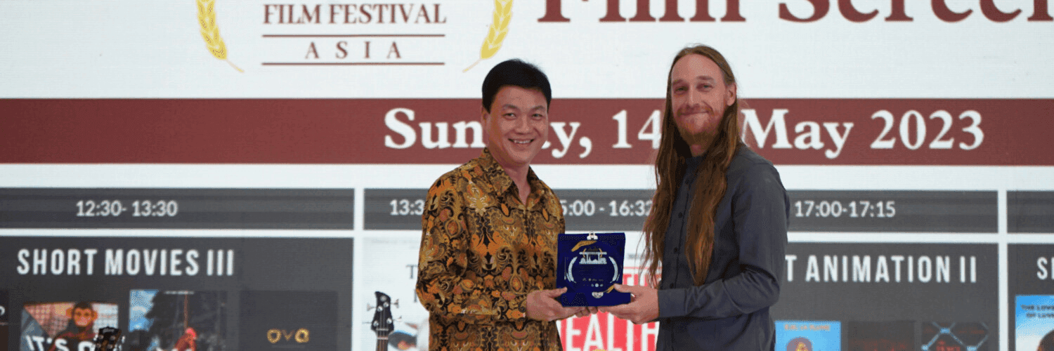 xsaOpBmKUnGUHM6Jza38wJL8